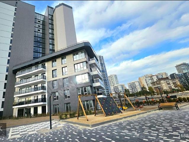 LK GROUP DAN KOÇ REZİDANS BAHÇELİ 5+1 YAPILI SATILIK VİLLA