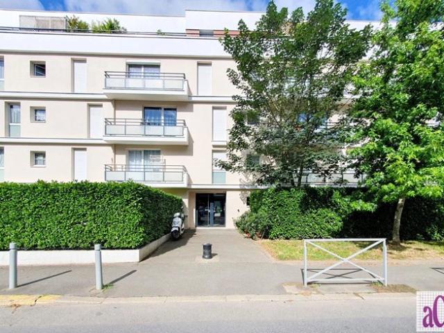 L'HAY LES ROSES 2 PIECES de 50,53m²