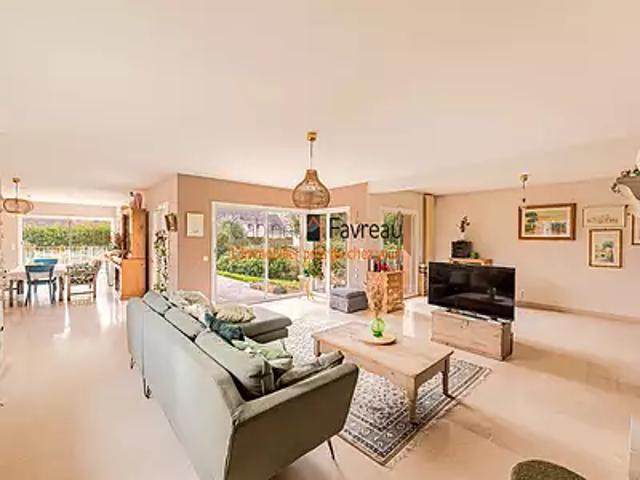 L'Haÿ les Roses 94240 Achat / Vente maison 8 pièces t8 au dernier étage terrasse