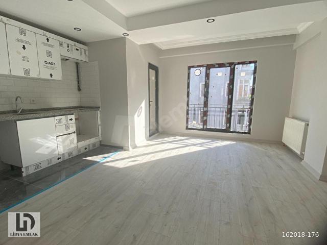 LİDYADAN AMBARLIDA SIFIR 2+1 ARA KAT ASANSÖRLÜ DAİRE