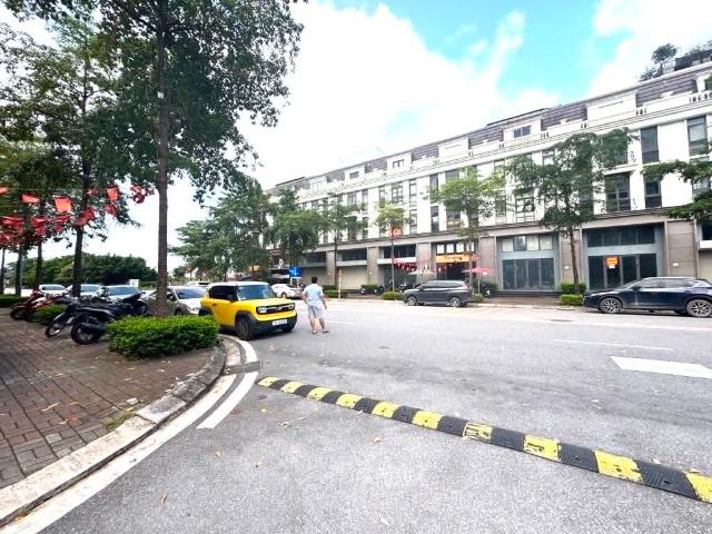Liền kề Thạch Bàn, an ninh tuyệt đối, công viên cây xanh, giao thông thuận lợi