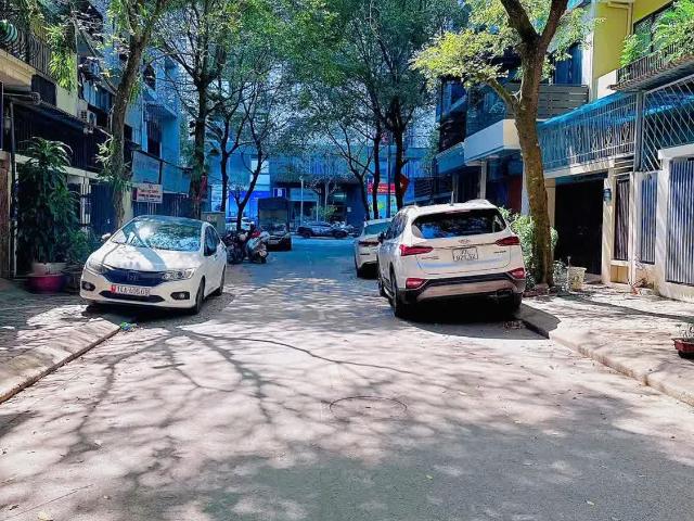 Liền kề trung tâm Mỹ Đình hoàn thiện đẹp 65m2 5 tầng giá ngộp Bank