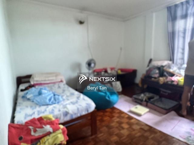 Lima kedai shop lot land