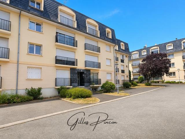 Limay Appartement T4 avec balcon, garage, cave et parking Centre ville de Limay