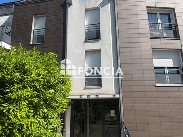 Limeil Brévannes: Appartement 2 pièces avec terrasse