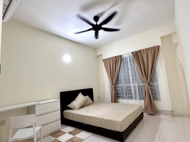 Limited New Female Master Bedroom