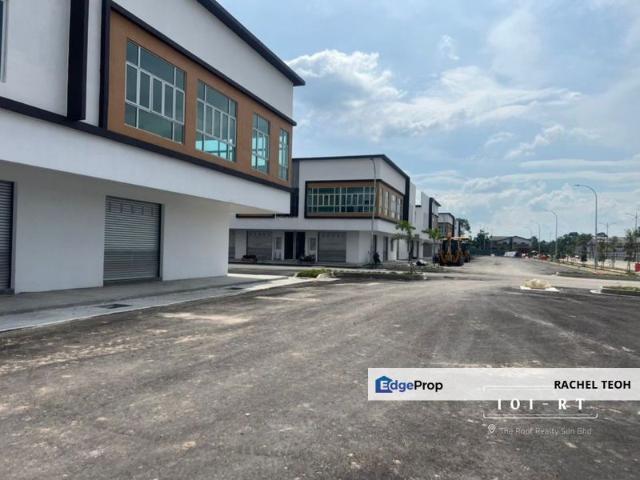 Limited Nice Corner! Corner Lot Double Storey Shop @ Jenjarom Scientex For Rent