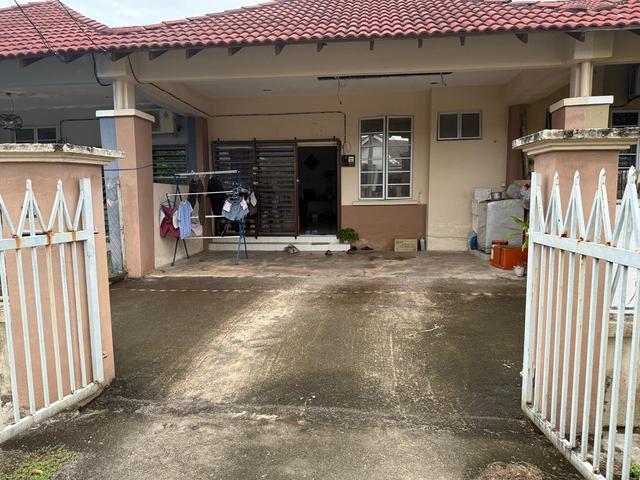 limited one storey terraced house
