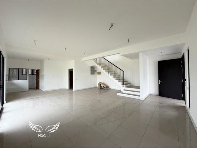 Limited CORNER 2 Sty HouseNadira 3 Bukit Raja Klang Brand New Rent
