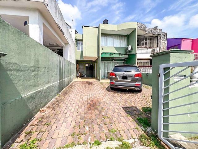 SIZE BESAR 22x89 Double Storey Terrace Taman Kelab Ukay Ampang