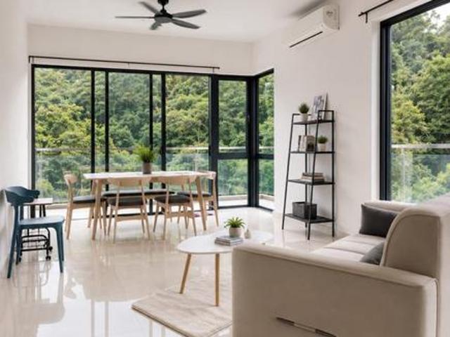 Limited Forest View 3R2B Corner Lot Hampton County Height KL for Rent