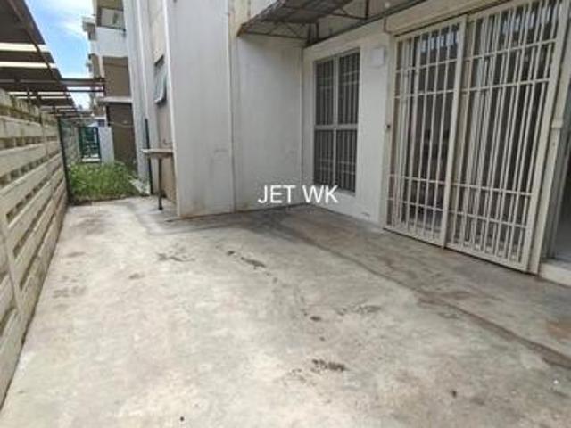 LIMITED Ground Floor Laman Impian Townhouse 1200sqft Botanic Klang FH