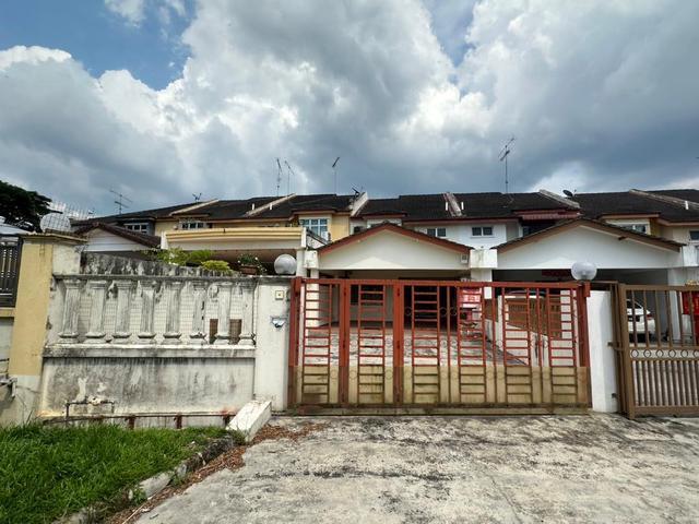 Limited Super Long 2 Storey Terrace House For SaleTaman MakmurKluang