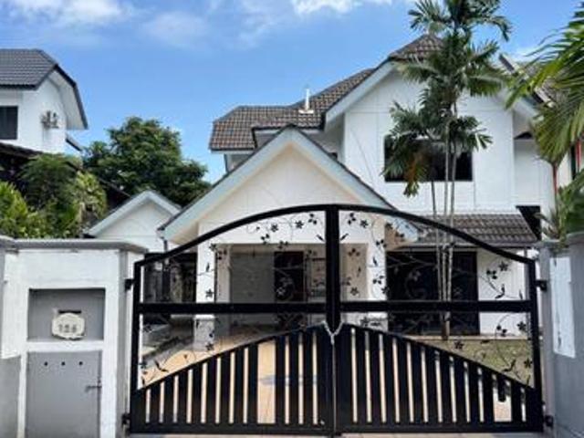 LIMITED Semi D Double Storey Monterez Golf Country Club U9 Shah Alam