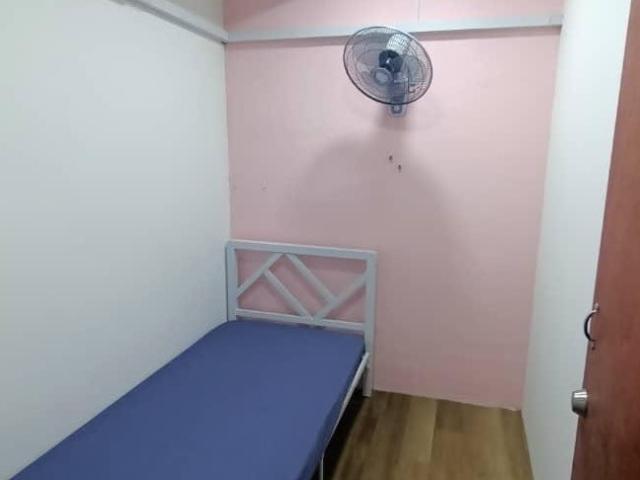 LIMITED TIME OFFER ‼️ Female Unit Room + AirCond + Free WiFi near IOI Puchong LRT