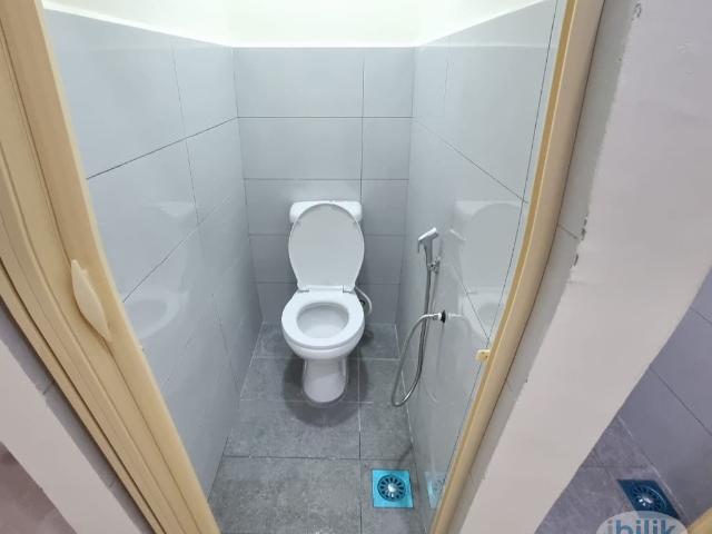 LIMITED TIME OFFER ‼️ Female Unit Room + AirCond + Free WiFi near IOI Puchong LRT