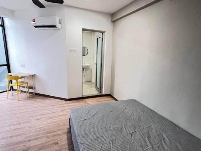 LIMITED TIME OFFER ‼️ Room Rent attach Private Toilet Near MRT Kentomen