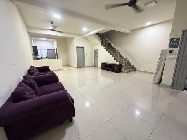 Limited Unit 2 Storey Terraced Botania Amoda Saujana Rawang