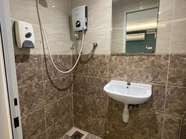 Limited Unit Single Room at Bandar Sunway, Petaling Jaya
