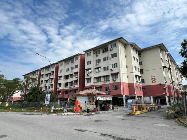 LIMITED 1st Floor Unit Pangsapuri Rawang Putra Rawang Town