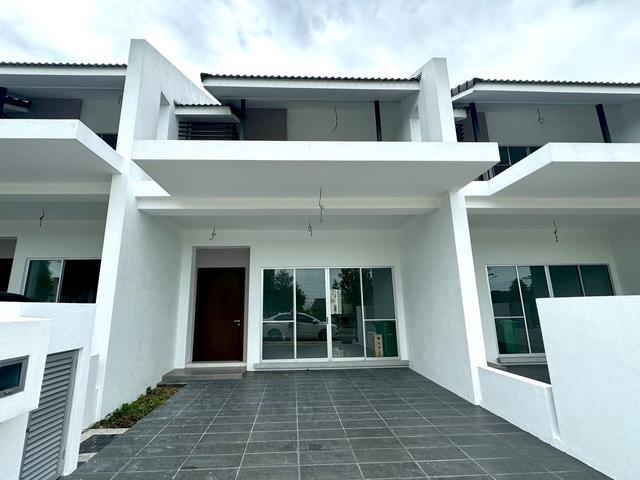 LIMITED 2 Storey Terrace House Tamansari Dahlia Jasmin Rawang