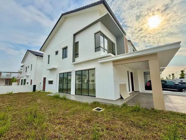 Limited 2Sty Basic Corner Unit 4R4B Enso Wood Gamuda Cove for Rent