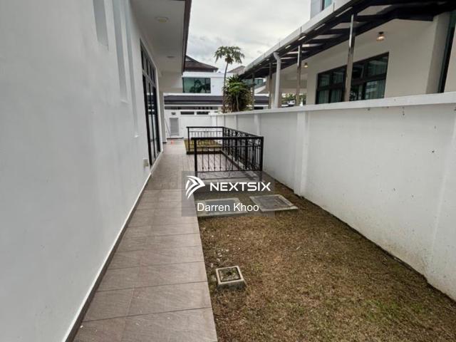 Limited 3 Storey Shop Office