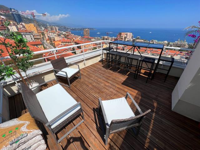 Limitrophe Monaco, terrasse, dernière étage 100m² Beausoleil