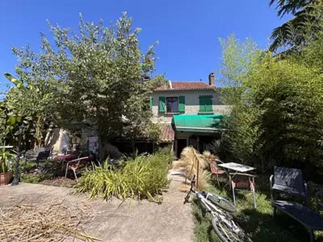 Limogne en Quercy 46260 Achat / Vente immeuble au dernier étage