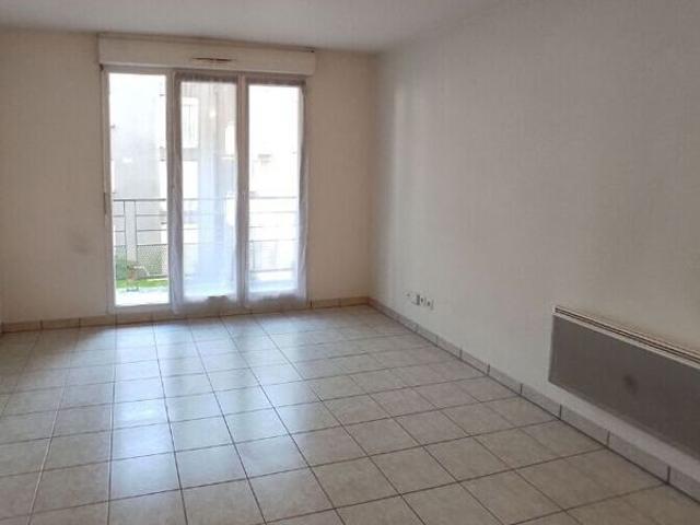 LIMOGES T2 DE 37 m² AVEC PARKING ET BALCON
