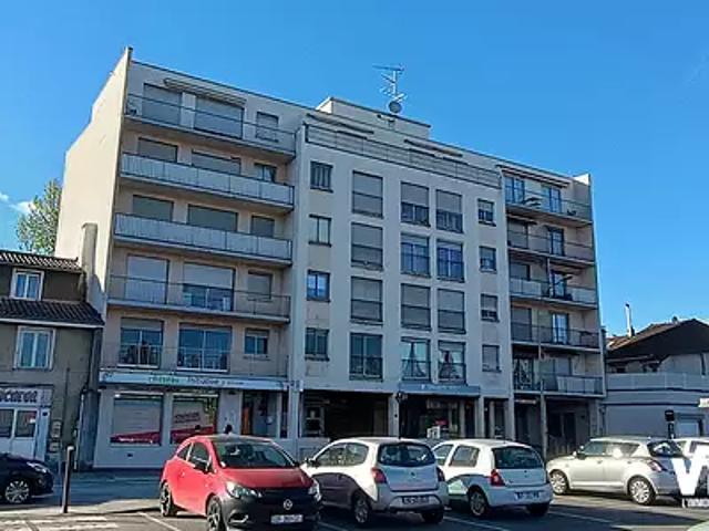 Limoges 87000 Achat / Vente appartement 1 pièce t1 au dernier étage cave