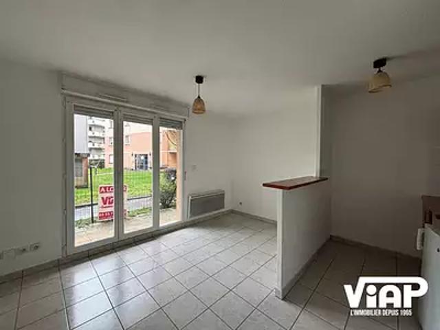 Limoges 87000 Location appartement 1 pièce t1 piscine terrasse