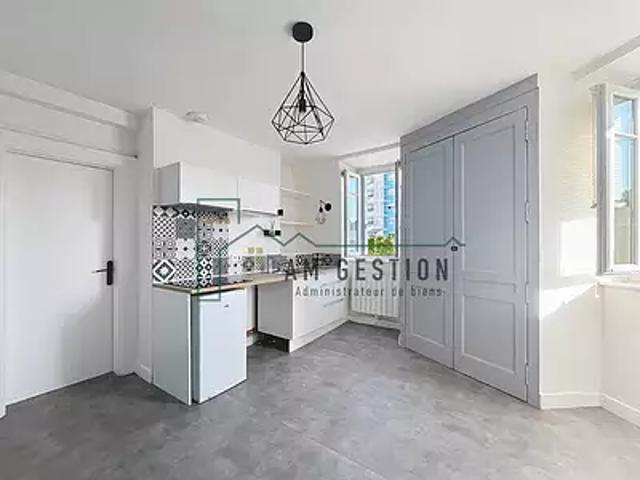 Limoges 87000 Location appartement 2 pièces t2 au dernier étage