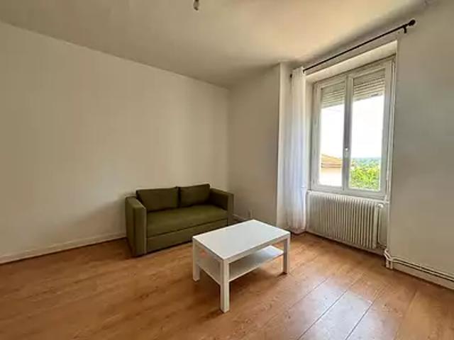 Limoges 87000 Location appartement 3 pièces t3 au dernier étage cave