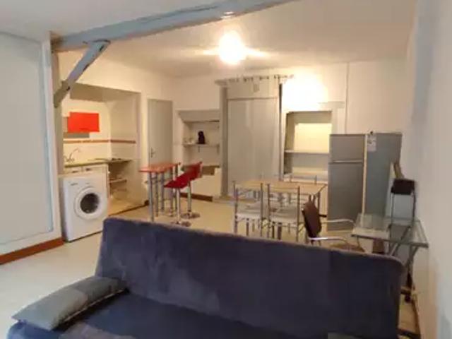 Limoges 87100 Location appartement 1 pièce t1 au dernier étage