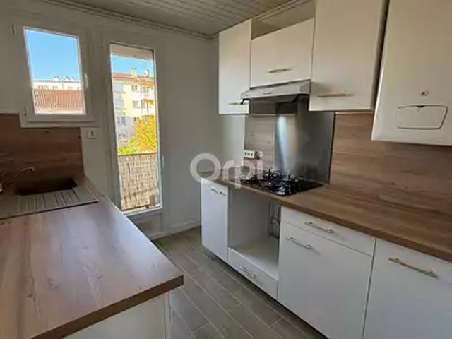 Limoges 87100 Location appartement 4 pièces t4 cave balcon