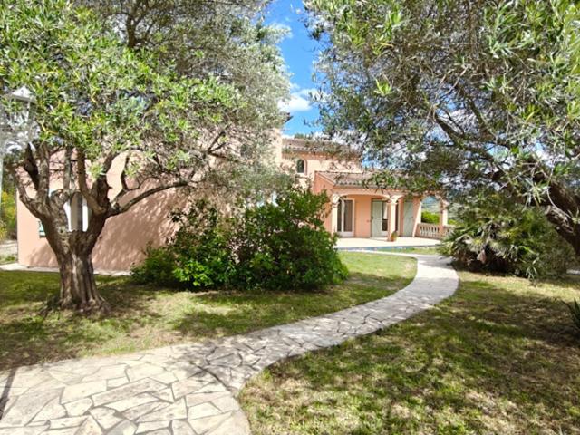 LIMOUX Superbe villa 4 chambres avec piscine