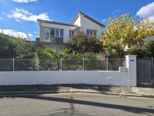 Limoux Villa De 130M2 Avec Garage Sur Terrain De 416M2 A Deu. 130m² Limoux