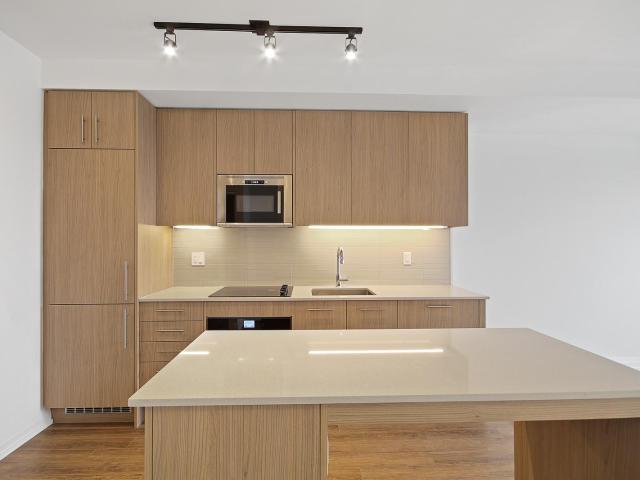 Linx 1 Bed + Den +1 Bath [object Promise] for Rent