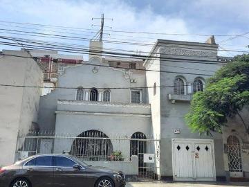 Lince excelente ubicacin casa de material noble bien conservada