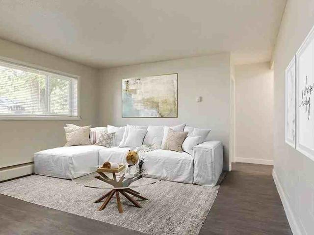 Lincoln House 1 Bedroom Apartment for Rent at 4827 46 St, Red Deer, AB T4N 1M9 Downtown Red Deer