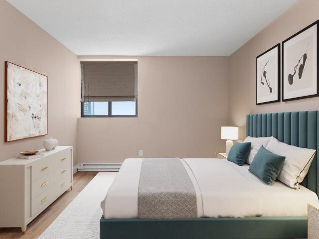 Lincoln Park Tower 2 Bedroom Apartment for Rent at 1330 Richmond Rd, Ottawa, ON K2B 8J6 Lincoln Heights