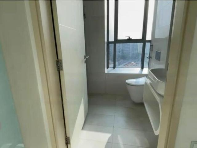 Lincoln Suites D11, Condominium