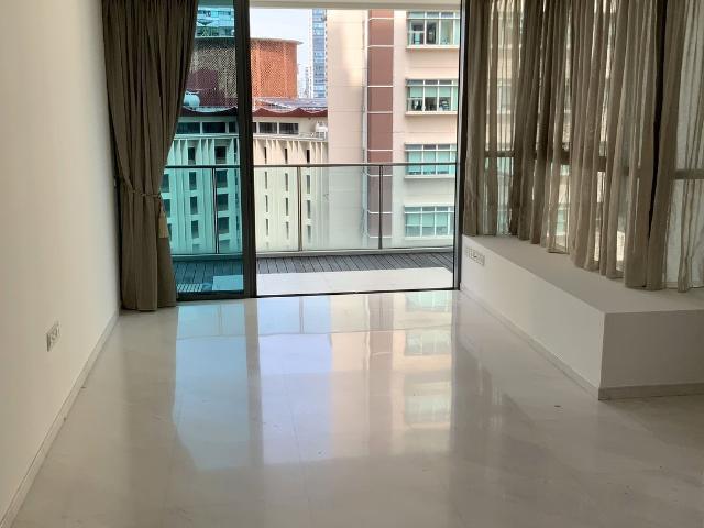 Lincoln Suites D11, Condominium