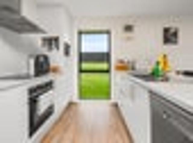 Lincoln, 2 bedrooms, $550 pw