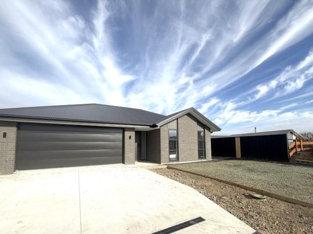 lincoln, 3 bedrooms