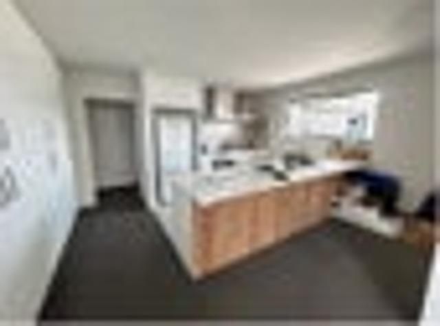Lincoln, 6+ bedrooms, $1080 pw