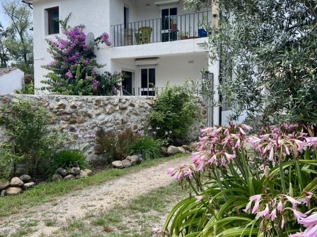 Linda casa com jardins e celeiros, a apenas 20 minutos de Co. 399m² Coimbra Sé Nova, Santa Cruz, Almedina e São Bartolomeu