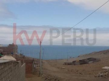Linda casa con 130m2 libres para construccion