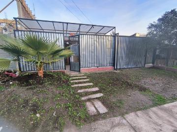 Linda Casa con un Amplio Patio. El Monte